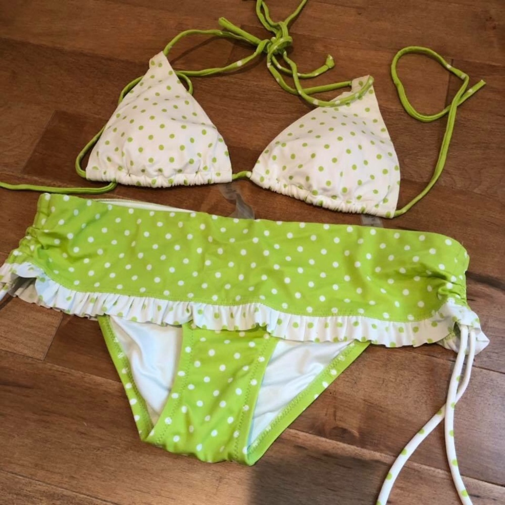 VS, Banana Republic, & Roku swimsuit lot, Sz Small